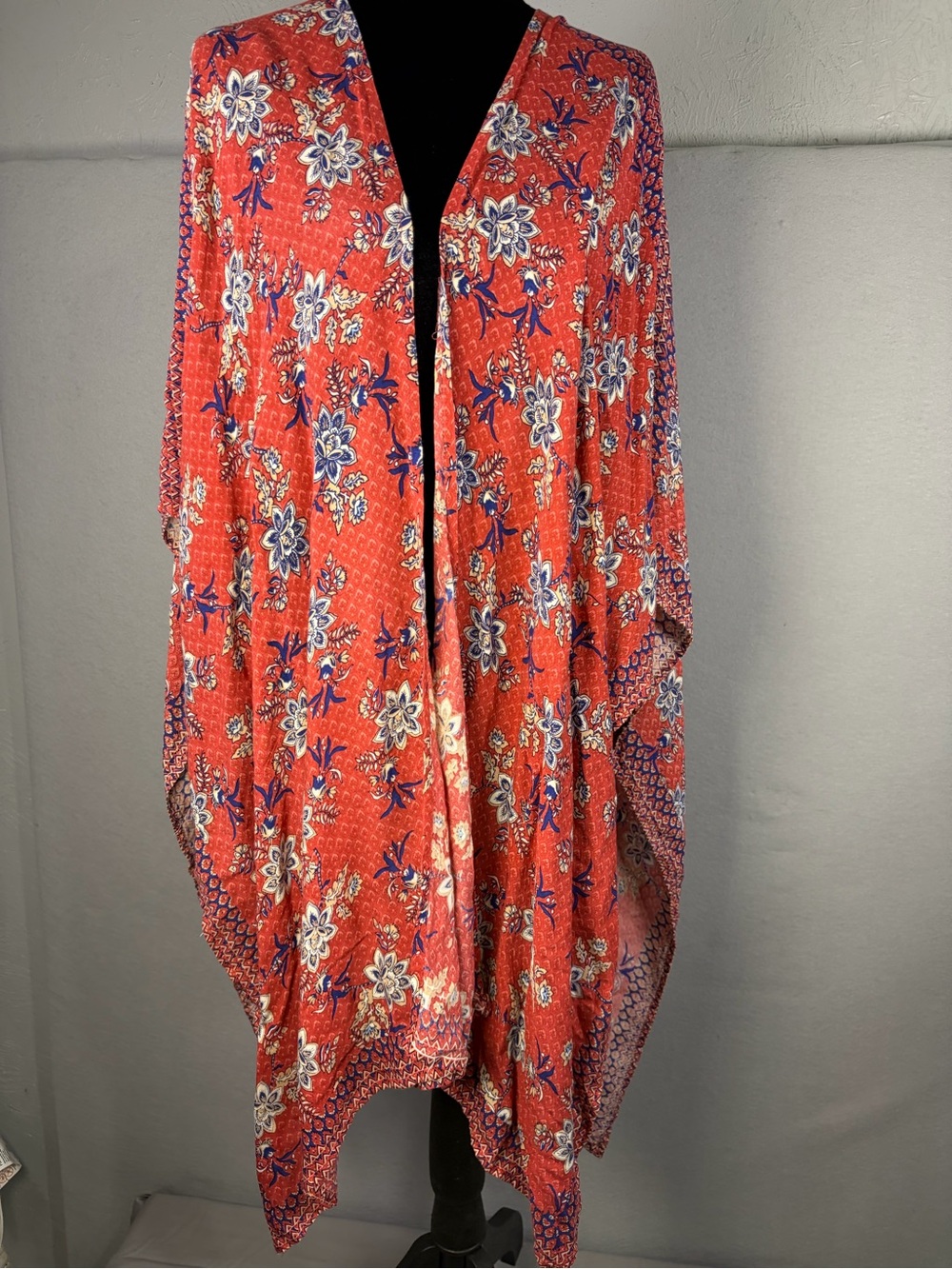 Japna Red Floral Open-Front Kimono Cape